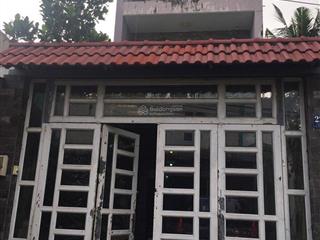 Cho thuê nhà 3 tầng có sân đậu xe hơi ngay trung tâm phường phú hữu