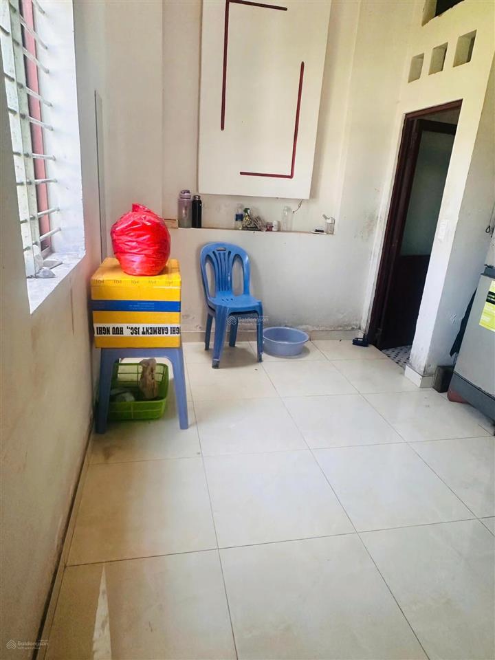 Cho thuê nhà riêng rộng rãi ngay hồ bơi đông sài gòn giá 6,5tr