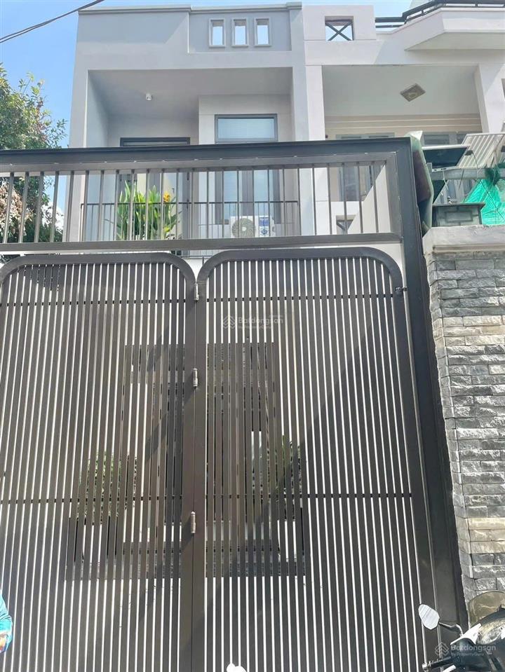 Bán nhà mặt tiền đường gần nguyễn duy trinh giá 9,2 tỷ sân đậu oto