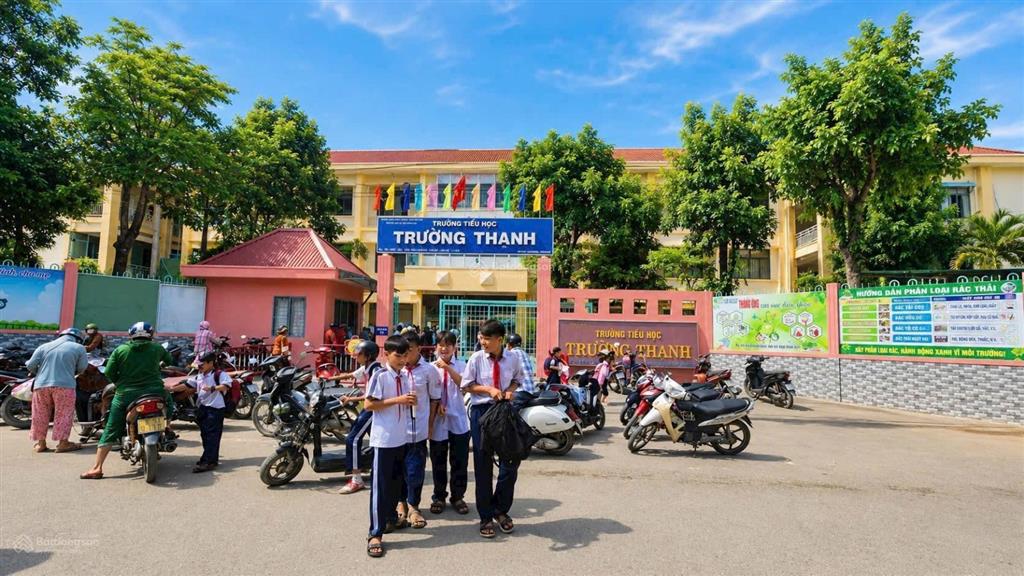 Bán đất hẻm xe hơi đường lò lu, gần trưởng tiểu học giá 3,35 tỷ cho 60 m2 thổ cư