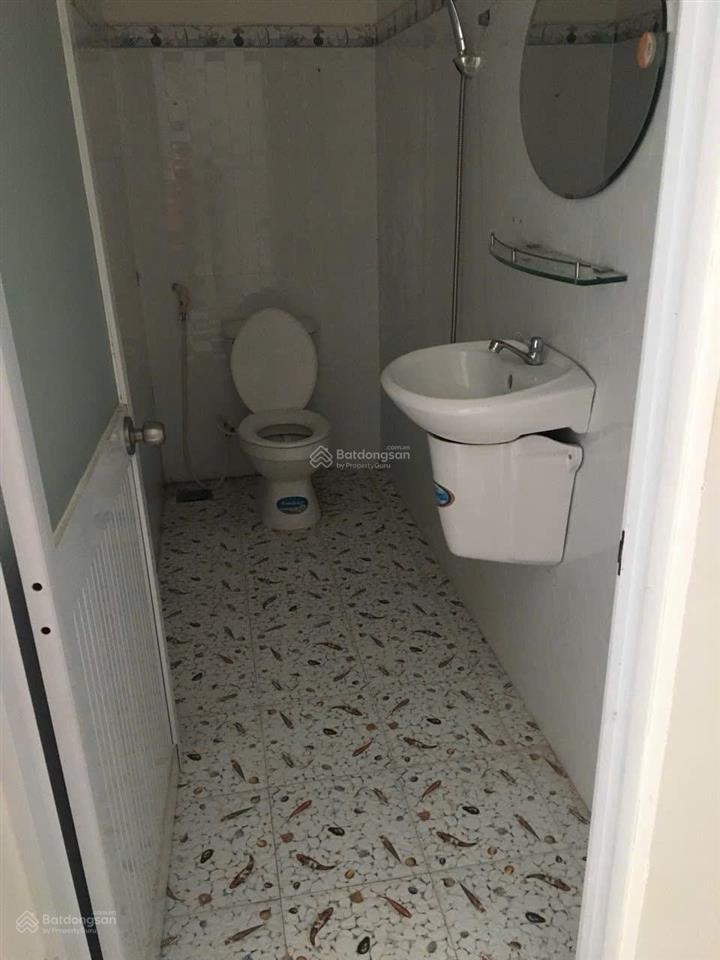 Bán nhà 2 lầu trung tâm phường long trường giá 4,2 tỷ diện tích đất 56m2