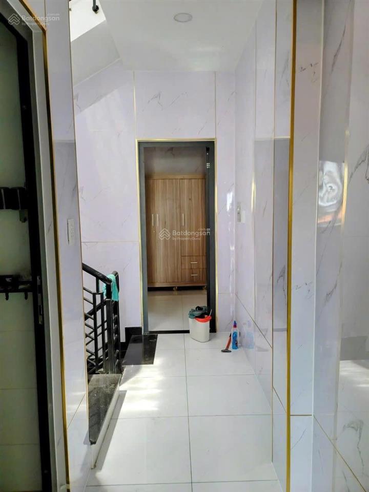 Bán nhà 3 tầng hẻm xe hơi gần ủy ban phường phú hữu, gần trường học giá tốt  hưng