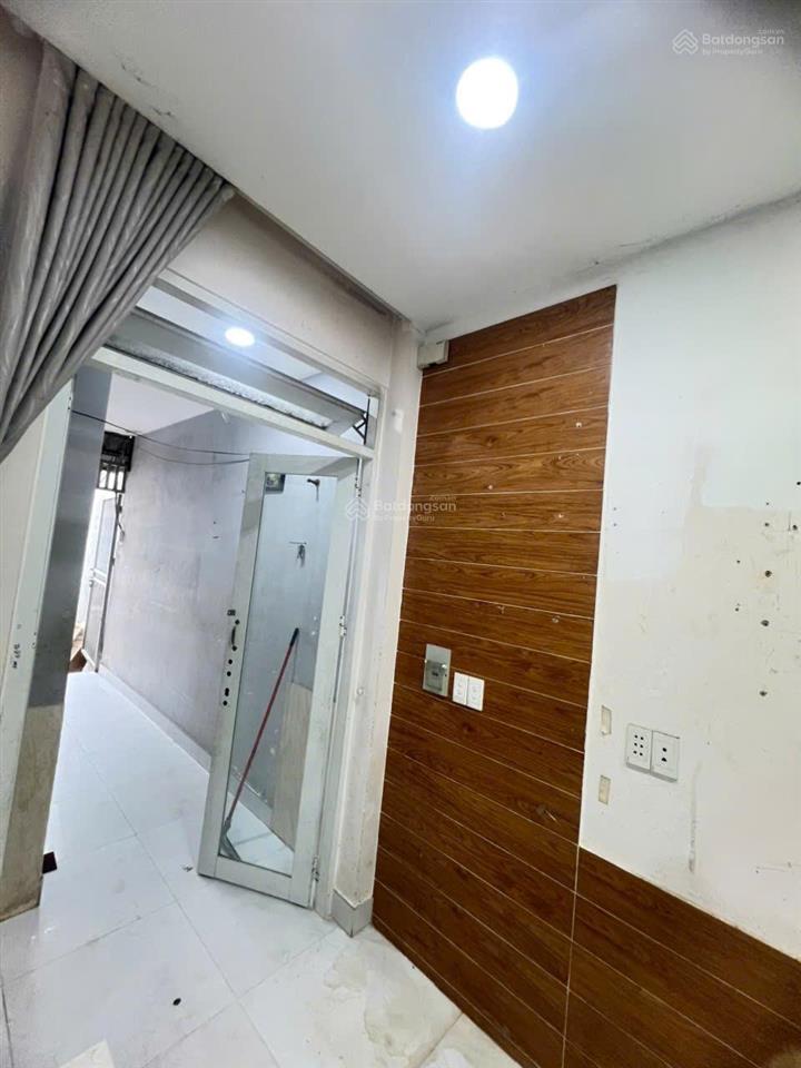 Chính chủ cho thuê nhà hẻm 1 trệt 2 lầu có 3 phòng ngủ rộng rãi, 3wc thích hợp ở gần ủy ban q2 cũ