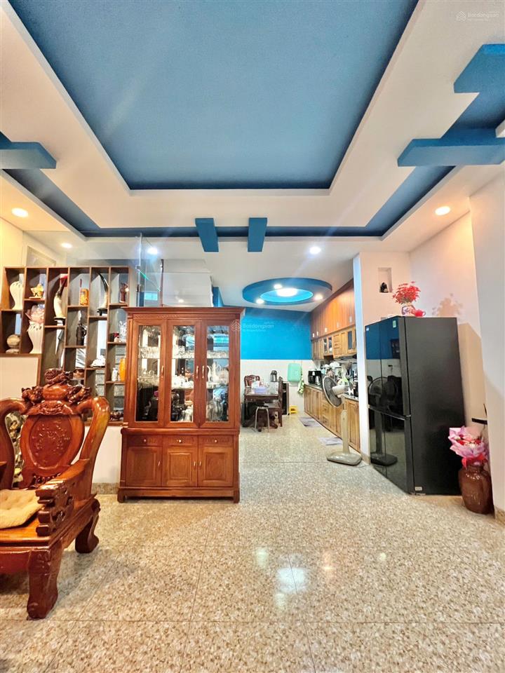 Chính chủ bán nhà 3 tầng gần lê văn thịnh, nội thất cao cấp giá 7,5 tỷ