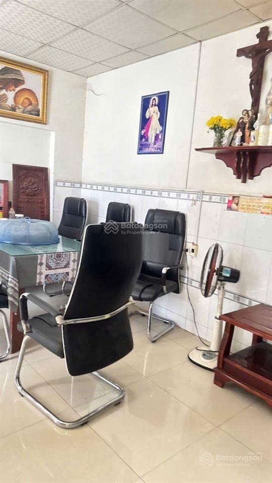 Nhà mặt tiền nguyễn duy trinh gần vòng coay phú hữu mua ở hoặc làm văn phòng cty