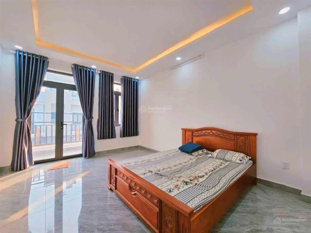 Bán nhà hẻm xe hơi 3 lầu mới xây có 4 phòng ngủ ngay gần trường mầm non