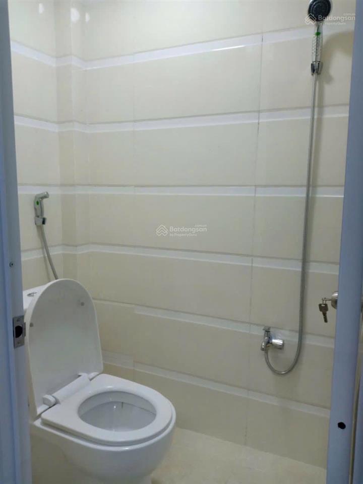 Chính chủ gửi bán nhà 2 lầu ngay trung tâm quận 2, sổ hồng riêng giá 2 tỷ
