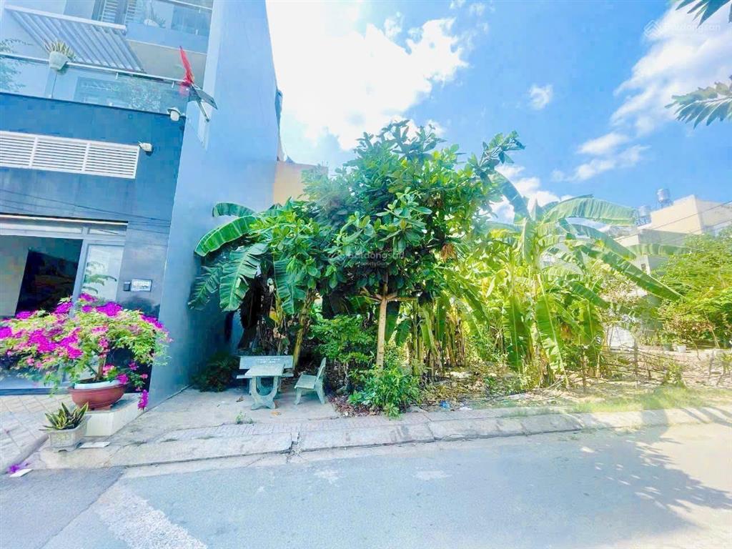 Bán đất thổ cư ngang 4,5m khu dân cư đồng bộ thoáng gần trường tiểu học phú hữu giáp quận 2