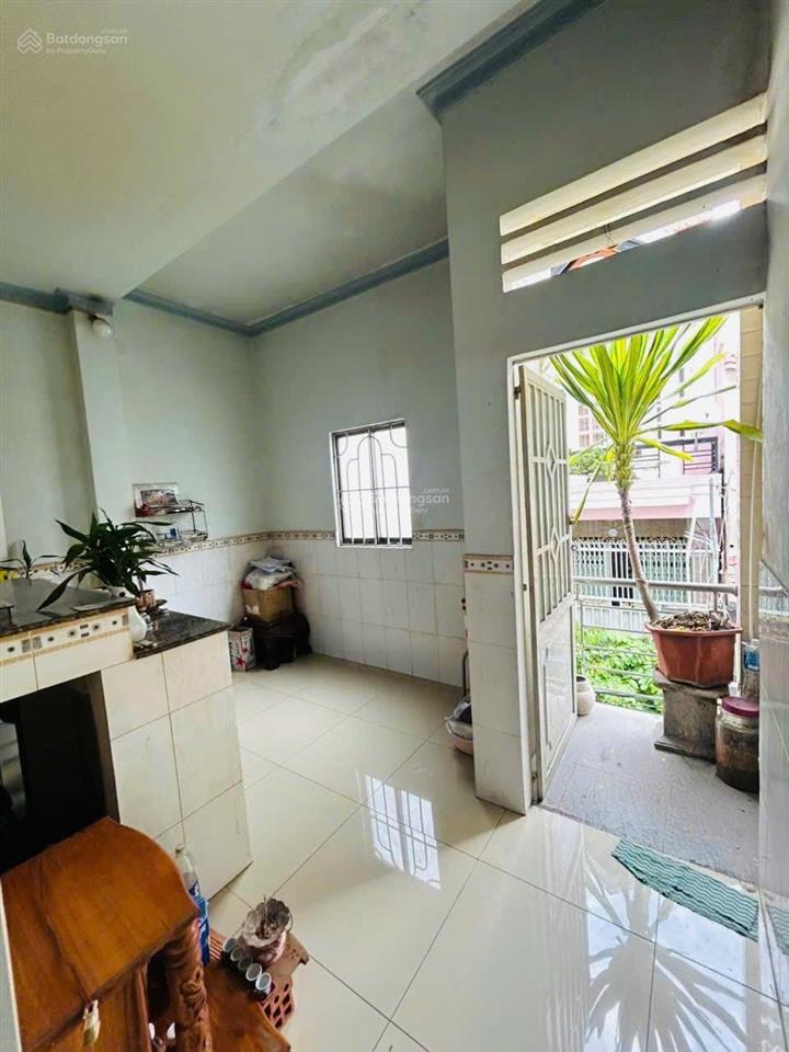 Bán nhà 2 lầu gần trần não giá 10,95 tỷ