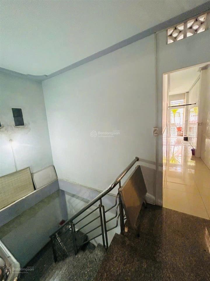 Bán nhà 2 lầu gần trần não giá 10,95 tỷ