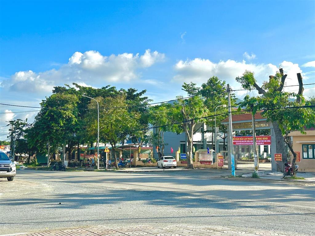 Chính chủ giảm từ 3 tỷ xuống 2.3 tỷ cho lô đất mặt tiền đường lớn bà rịa châu pha 5x48m có thổ
