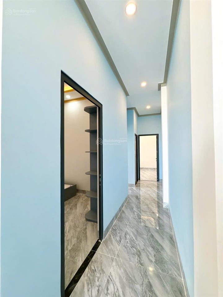 Nhà xây siêu hiện đại, đẹp lung linh, nằm ở bình hoà (nay thuộc tân triều) 5x20m thổ cư sổ riêng