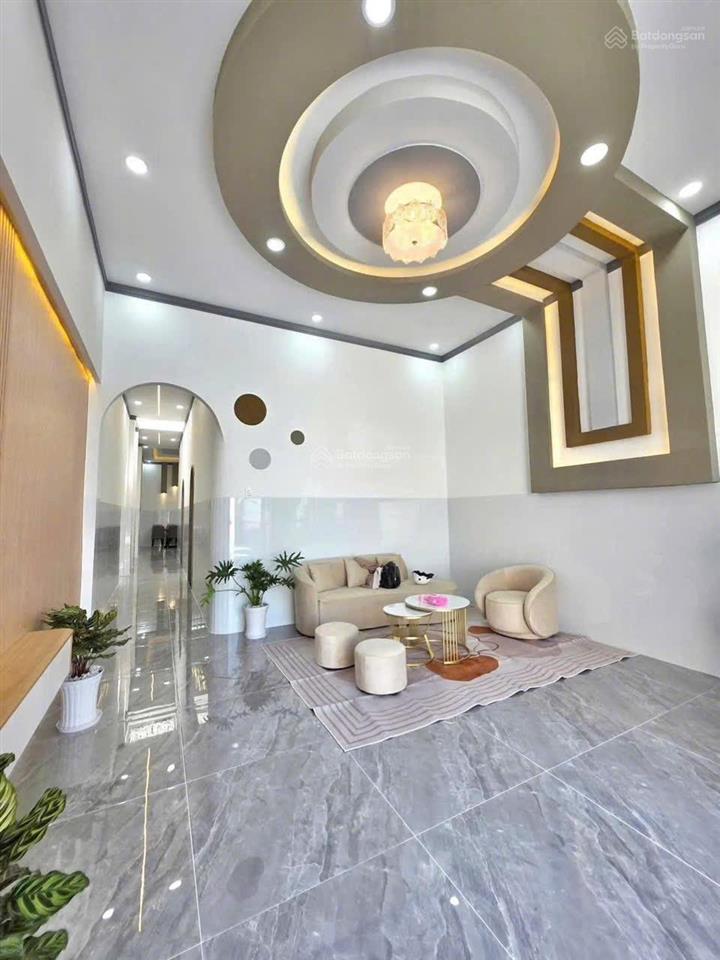 Nhà cấp 4 đồng sở hữu, 5x20m nằm cách chợ thạnh phú khoảng 500mét, mua bán công chứng luật sư