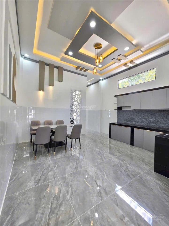 Nhà cấp 4 đồng sở hữu, 5x20m nằm cách chợ thạnh phú khoảng 500mét, mua bán công chứng luật sư