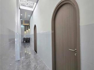 Nhà cấp 4 đồng sở hữu, 5x20m nằm cách chợ thạnh phú khoảng 500mét, mua bán công chứng luật sư