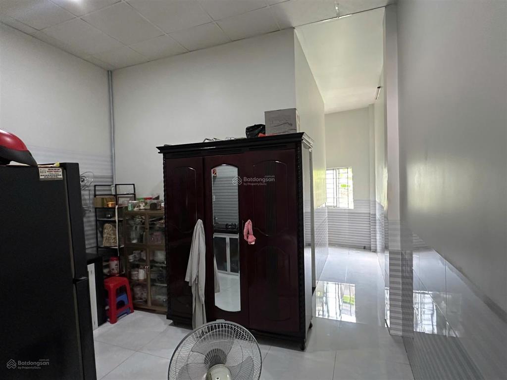 Chính chủ cần bán nhà cấp 4 xây dựng kiên cố, diện tích 4x14m đường xe hơi di chuyển giá 1 tỷ