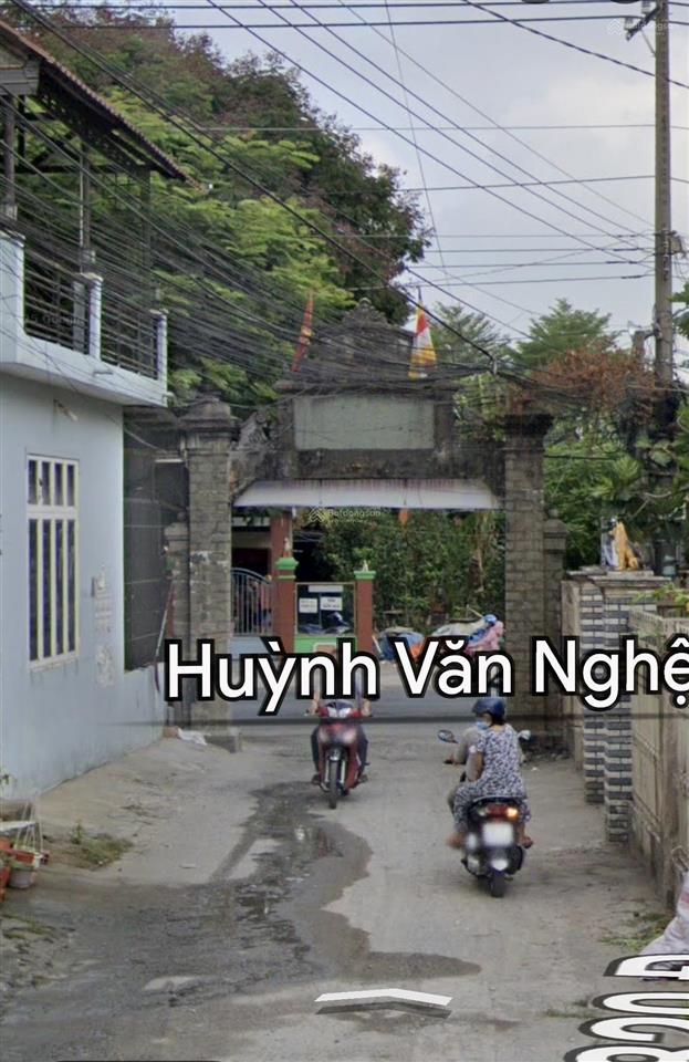 Bán đất có sẵn nhà cấp 4, cách huỳnh văn nghệ 50 mét. đường oto 9,7 x 20m, sổ riêng thổ cư 100%