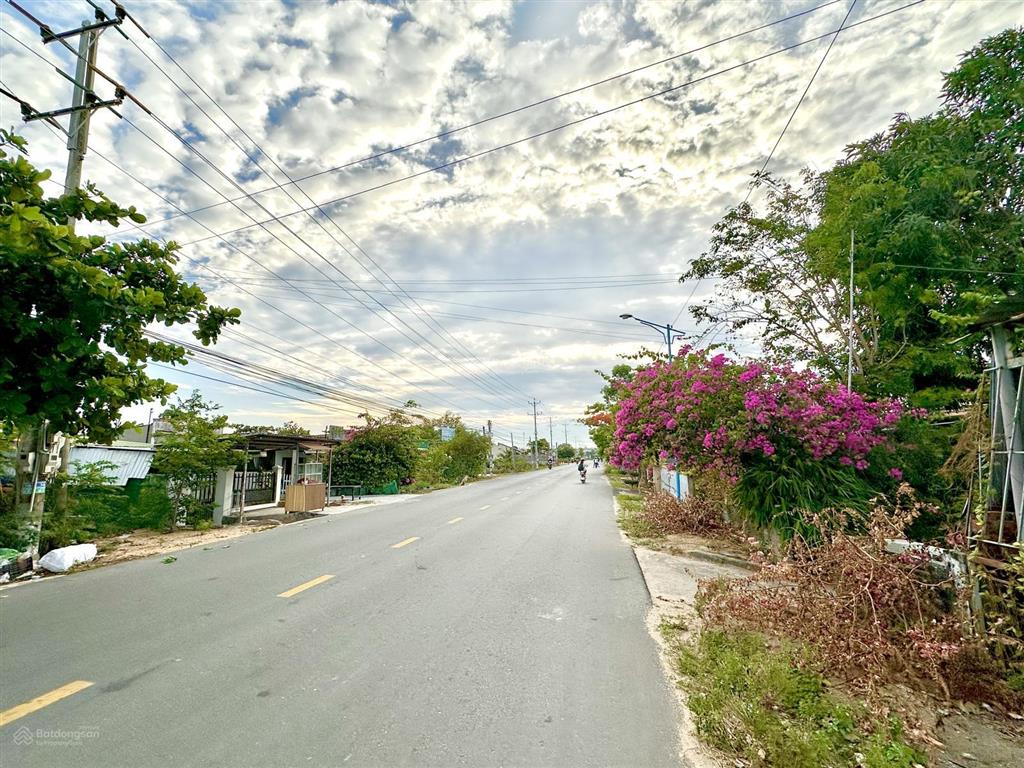 Chỉ 309 triệu, có ngay 1 lô sổ hồng riêng thổ cư. cách biển kê gà 2km thôi. quá rẻ