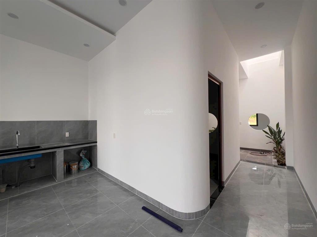 Chủ cần tiền bán gấp căn nhà cấp 4 có 2 phòng ngủ, nằm ở phường tân triều 0937 024 ***