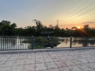 Bán đất ngay sông, diện tích nhỏ dễ mua dễ sở hữu chỉ 850 triệu đường nhựa sổ riêng thổ cư