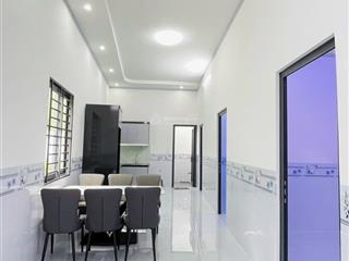 Bán nhà cấp 4 ngay chợ thạnh phú siêu đẹp, giá chỉ 1.55 tỷ/căn, diện tích được 116m2 , mặt tiền 19m