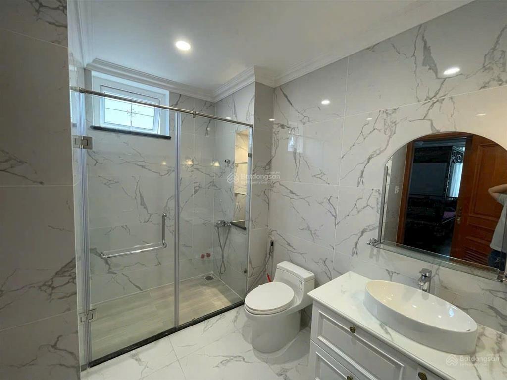 Chuyển nhượng nhà phố saigon mystery quận 2, căn góc 2 mặt tiền bao thuế phí chốt nhanh 0906 789 ***