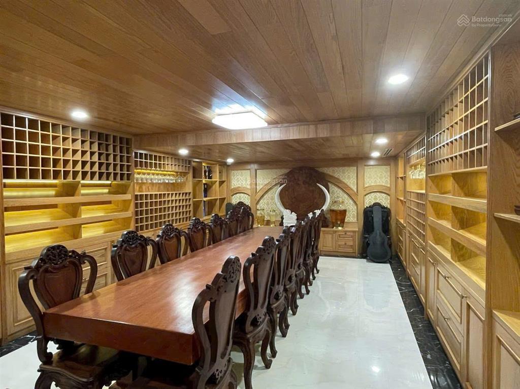 Chuyển nhượng nhà phố saigon mystery quận 2, căn góc 2 mặt tiền bao thuế phí chốt nhanh 0906 789 ***