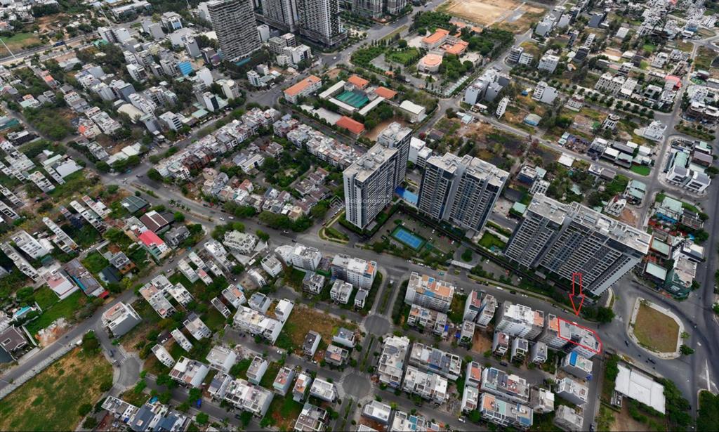 Bán tòa nhà kinh doanh 7 tầng đường bát nàn 9x21 giá 95 tỷ.  0906 789 ***