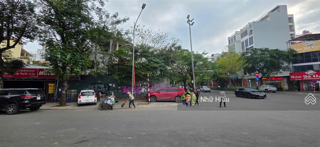 Bán đất lô d3 khu vườn đào, 270m2 ngay ngã tư, đối diện lotte mall