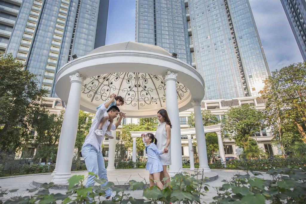 Biệt thự sunshine city view vòng xuyến trung tâm, 210m2, giá 360tr/m2