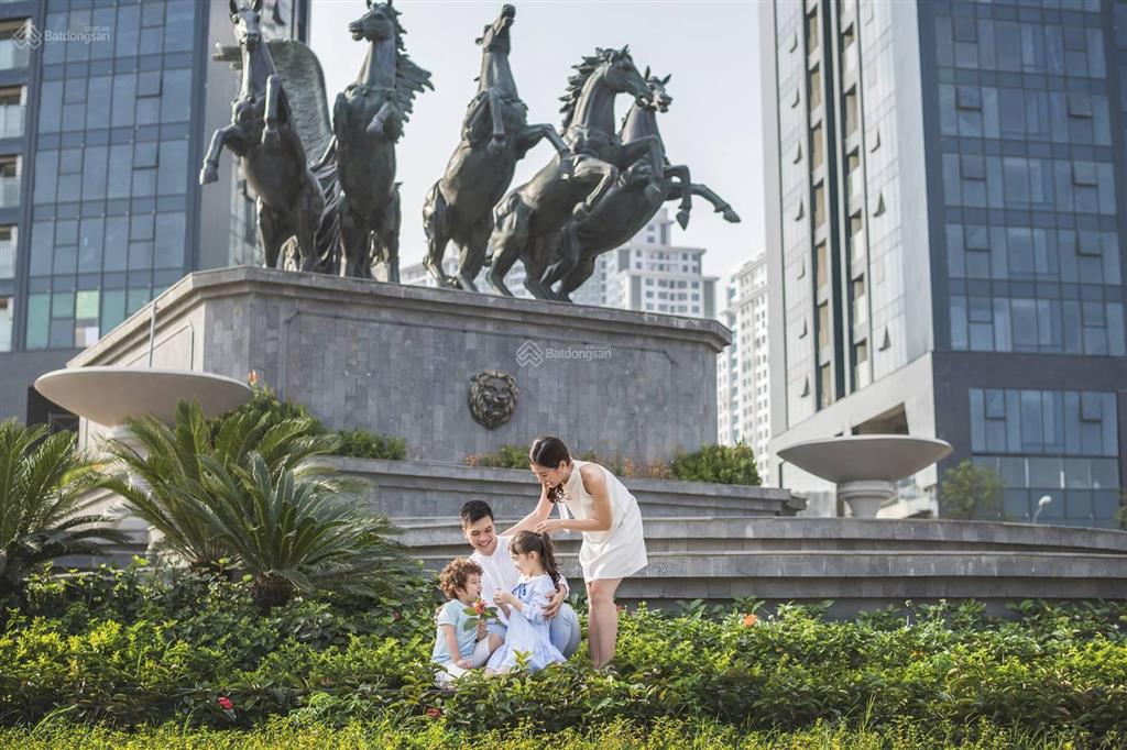 Biệt thự sunshine city view vòng xuyến trung tâm, 210m2, giá 360tr/m2