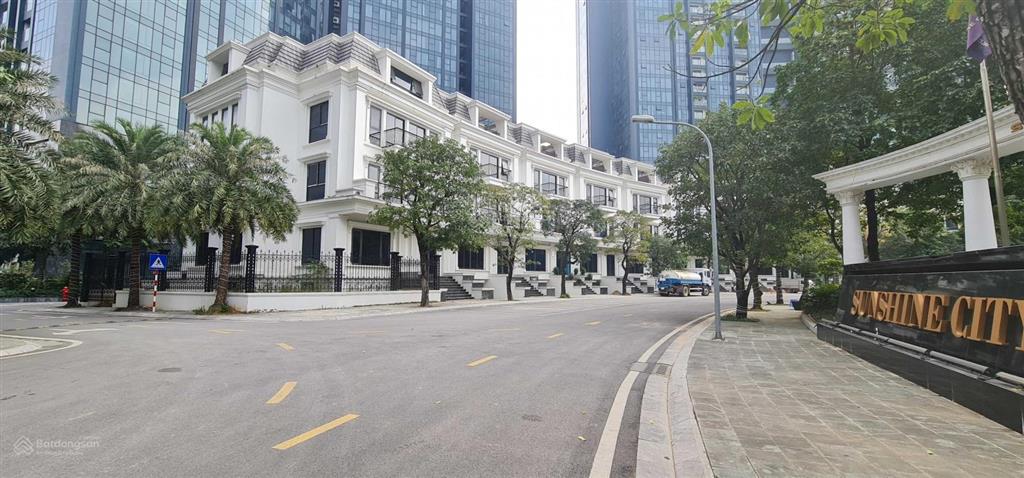 Căn hiếm có biệt thự sunshine city ciputra 213,8m2 giá 320tr/m2 ôm trọn công viên trước nhà