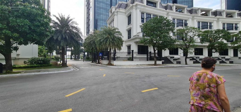 Căn hiếm có biệt thự sunshine city ciputra 213,8m2 giá 320tr/m2 ôm trọn công viên trước nhà