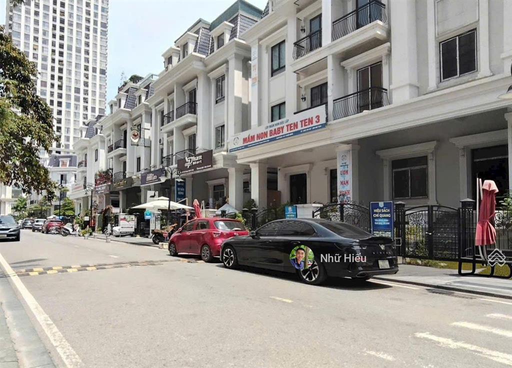 Hàng hiếm đầu rồng  biệt thự ciputra  1 hầm 4 tầng nổi  rẻ hơn thị trường 35%