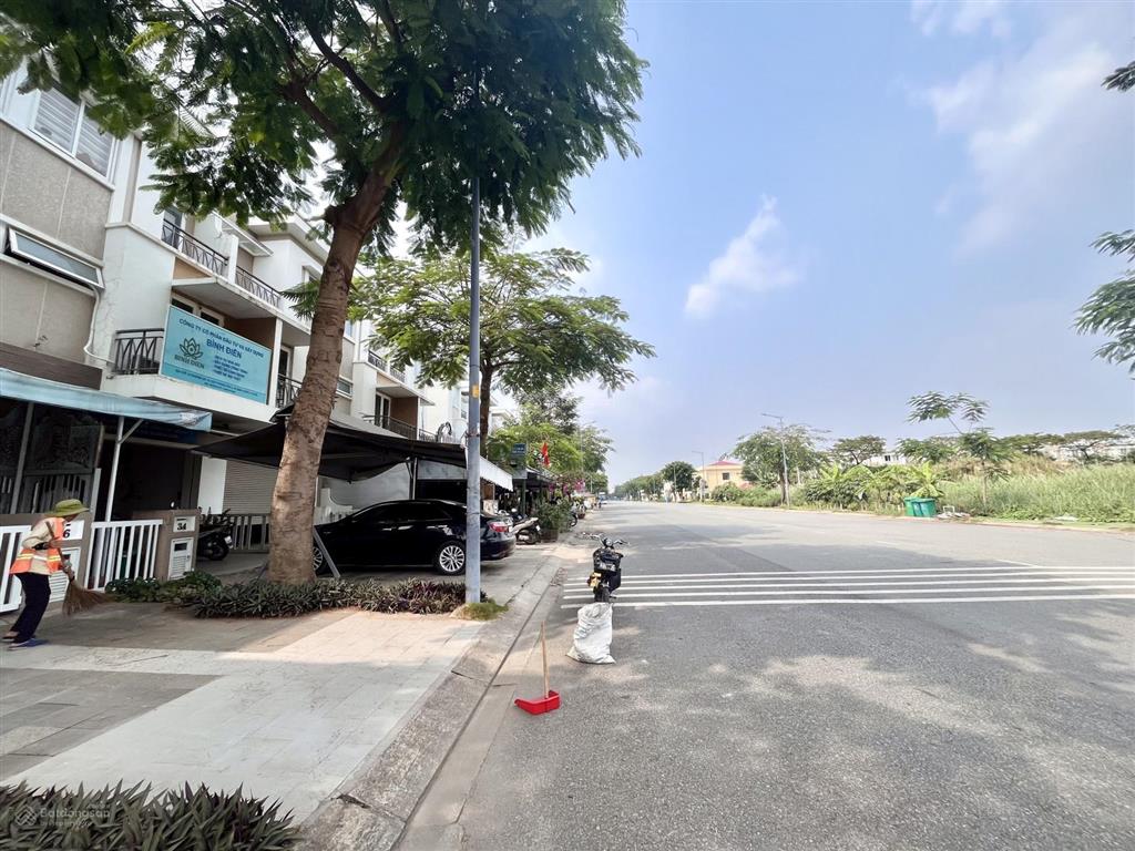 Bán nhà phố lovera park  mt đường số 19 rộng 30m  nhà đã hoàn thiện