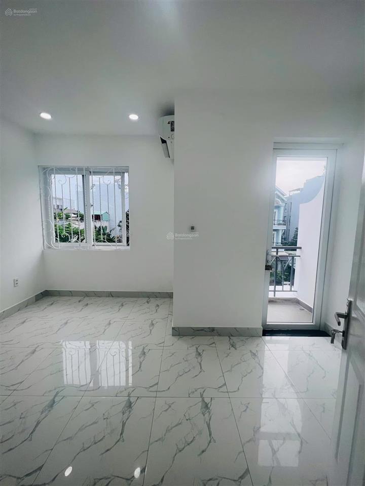 Chủ gửi bán nhanh nhà mặt tiền đường 20m phù hợp kinh doanh, thuộc kdc lovera park  5x16m