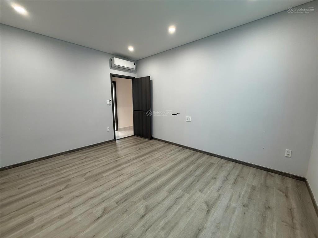 Bán nhà lovera park, dt 7x15m, hoàn thiện đẹp, giá chỉ 8,5 tỷ