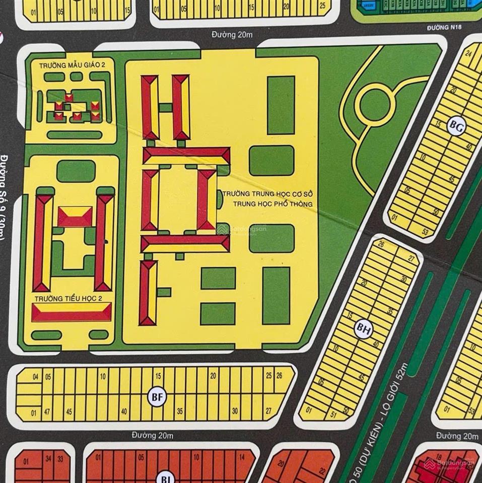 Bán lô biệt thự 8x18m  đối diện trường trường thpt (kdc khang điền)