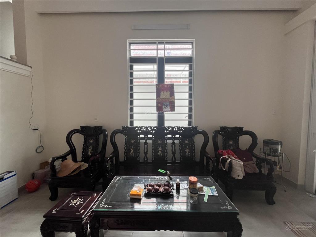 Bán nhà 1 trệt 1 lầu + sân thượng  kdc phong phú 4  6,8 tỷ  shr