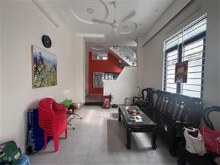 Bán nhà 1 trệt 1 lầu + sân thượng  kdc phong phú 4  6,8 tỷ  shr