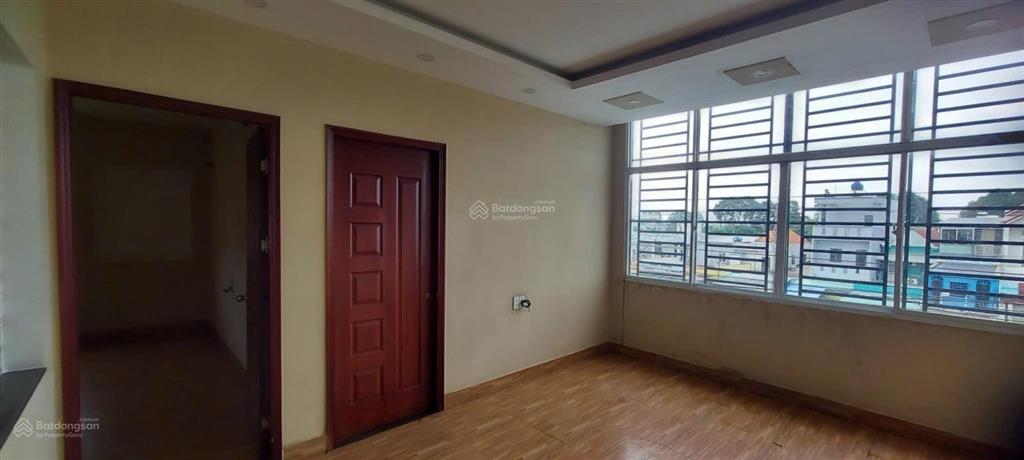 Nhà mặt tiền ql1a  sổ hồng riêng giá 6,3 tỷ (tl)  bến lức, long an