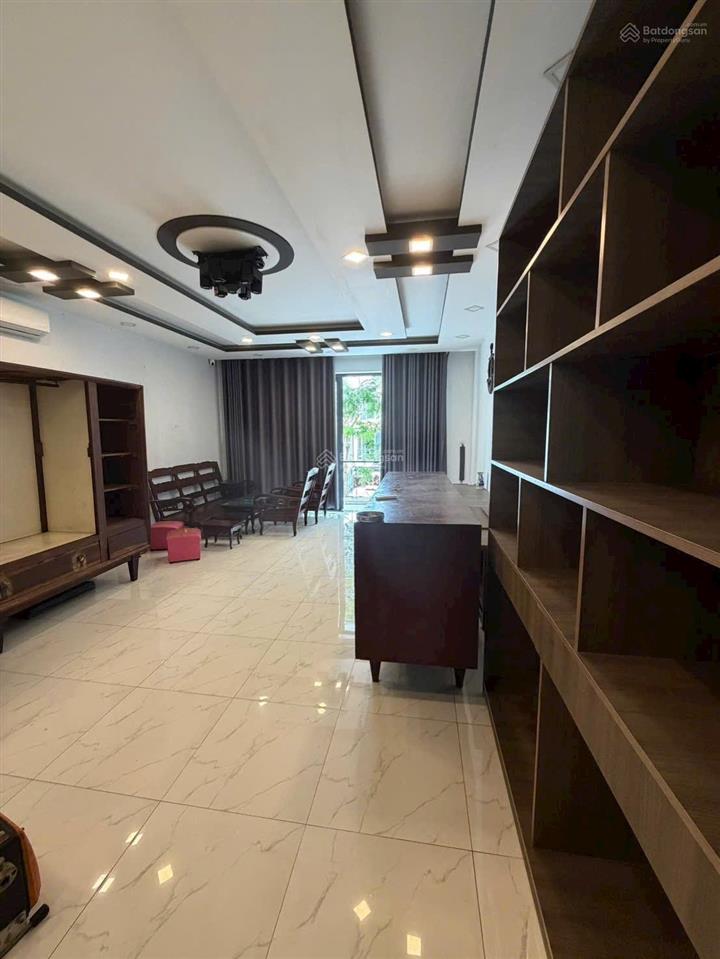 Cho thuê nhà nguyên căn 4 tầng  mặt tiền đường số 14, kdc phong phú 4 (khang điền)