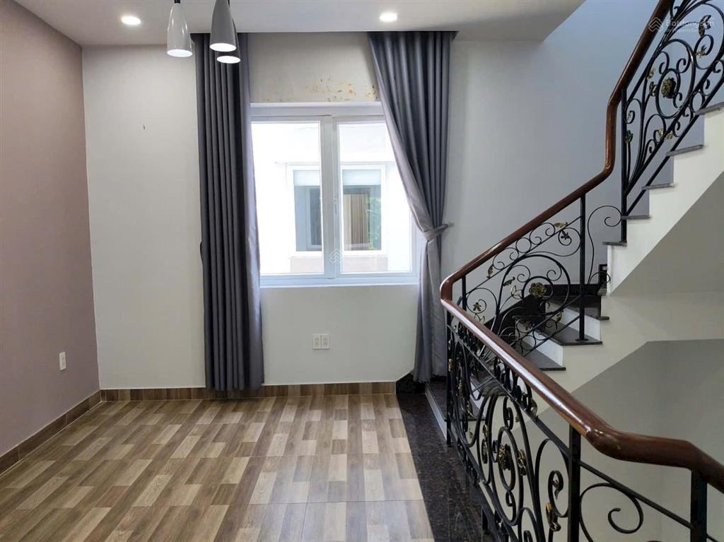 Lovera park nhà phố view công viên | full nội thất | giá 8,2 tỷ