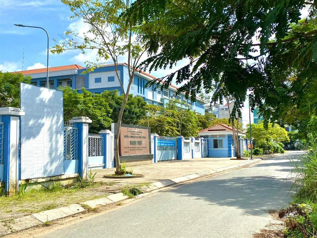 Chỉ 1 nền hiếm có  100m2  sổ hồng riêng  giá 5 tỷ  kdc khang điền bình chánh