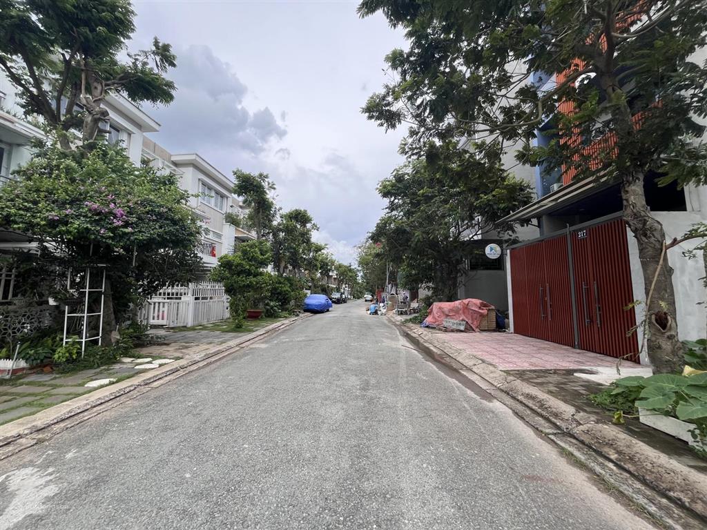 5 tỷ sở hữu ngay đất mặt tiền tại kdc phong phú 4  khang điền, sổ hồng riêng