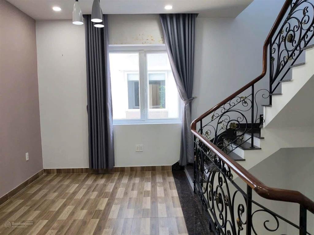 8,2 tỷ  nhà phố lovera park khang điền  view công viên, full nội thất, sổ hồng riêng