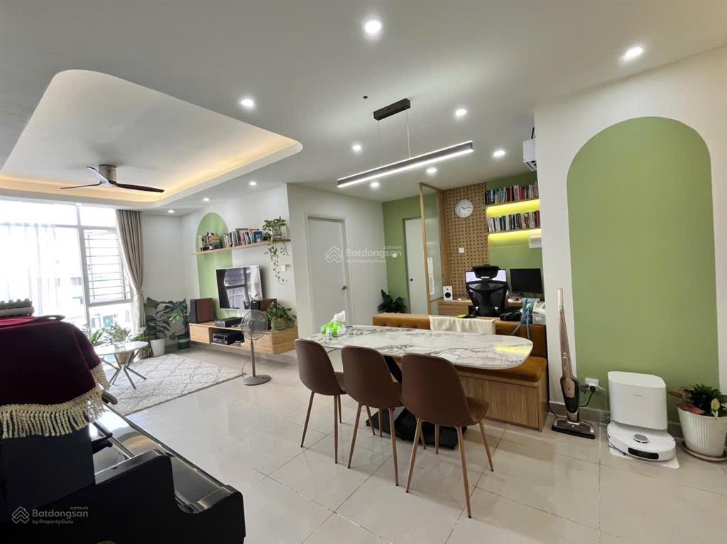 Bán căn hộ cc tại chung cư phú mỹ, 93m2  hàng hiếm tại giá cực chất.  0918 999 ***