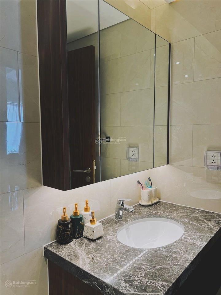 Bán + tặng lại toàn bộ nội thất cao cấp + hđ thuê chính chủ bán căn hộ 1pn tại swan bay