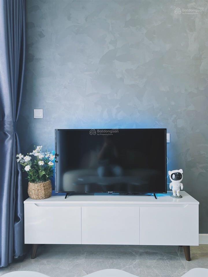 Chính chủ cần tiền đầu tư nên bán nhanh căn hộ 1 phòng ngủ view hồ bơi tặng nội thất bếp