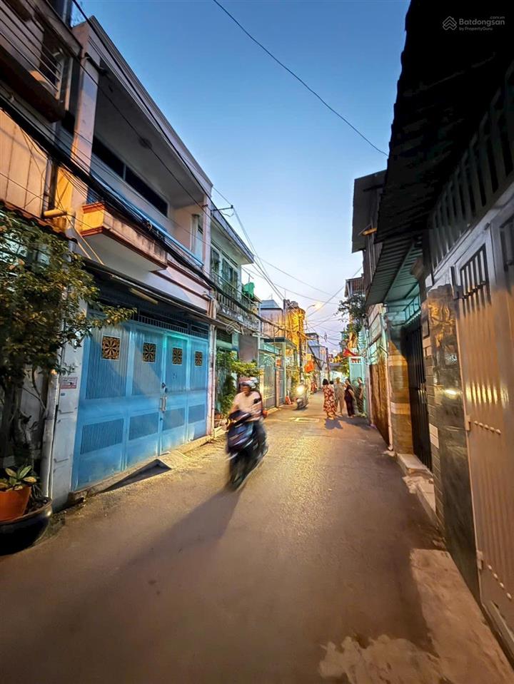 Bán nhà đúc thật shr 4x11 m hxh nguyễn tư giản p.12, gò vấp  4,39 tỷ